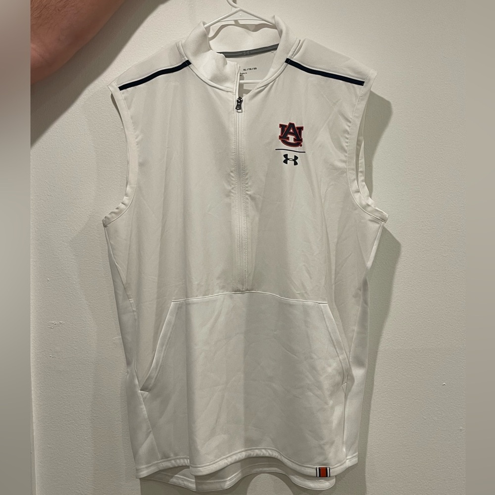 AUBURN sleevless lightweight shirt